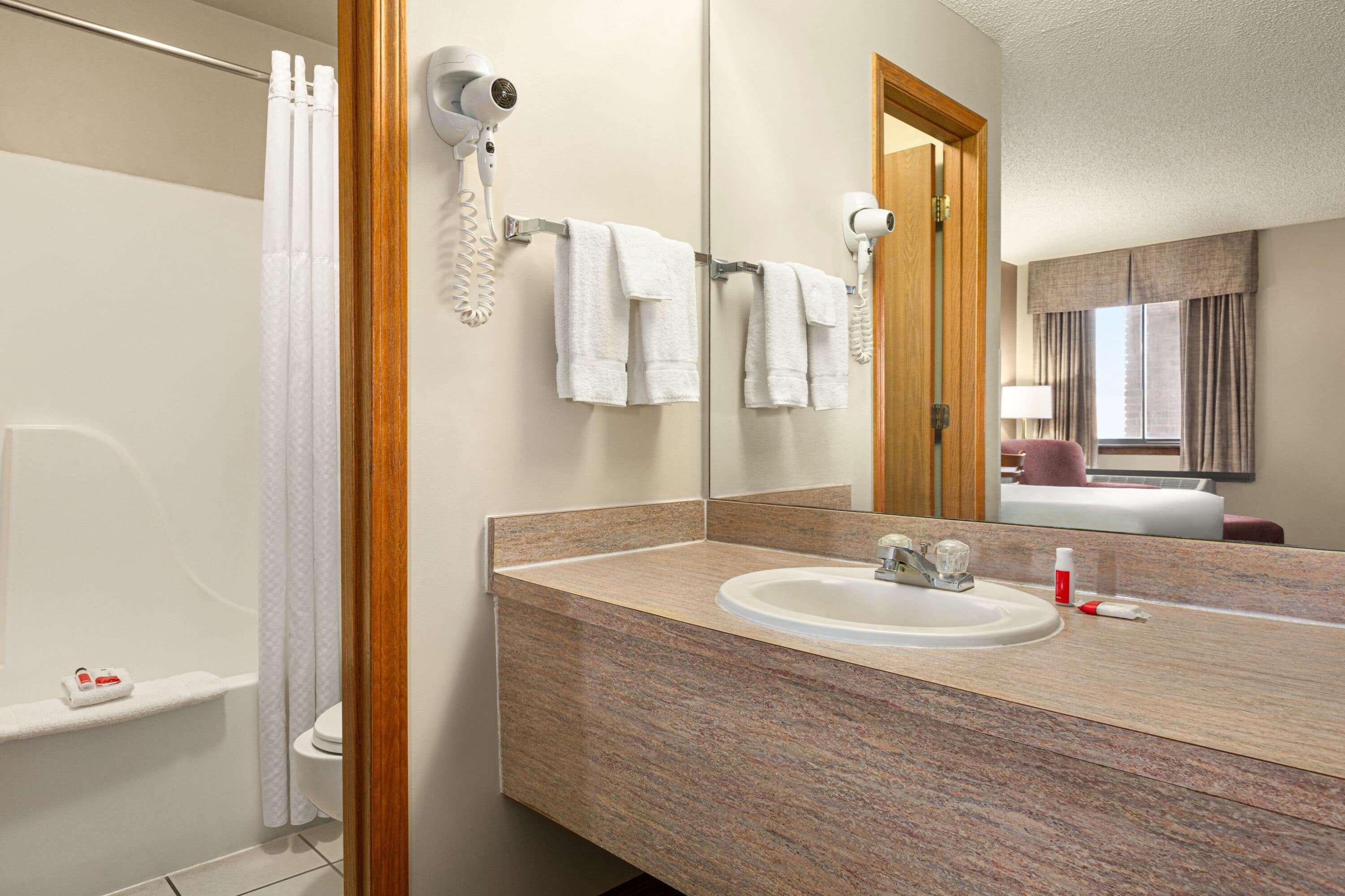 ทราเวลลอดจ์ บาย วินด์แฮม เวลลิงตัน Hotel Wellington ภายนอก รูปภาพ